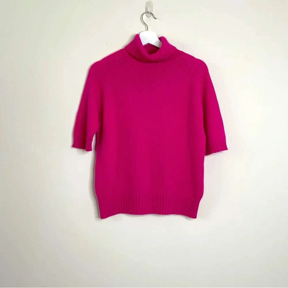 Sax Fifth Avenue Cashmere Jumper in Hot Pink